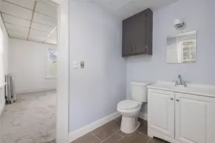 13 Chestnut St, Cranston, RI 02910 - Photo 14