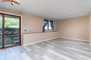 39 Kristee Cir, West Warwick, RI 02893 - Photo 6