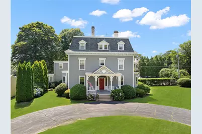 1 Red Cross Avenue #10, Newport, RI 02840 - Photo 2