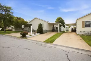 177 Songbird Ln, Tiverton, RI 02878 - Photo 22
