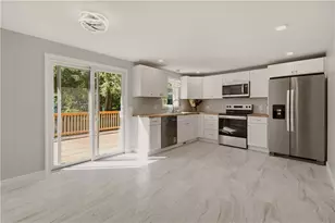174 Ten Rod Rd, Exeter, RI 02822 - Photo 10