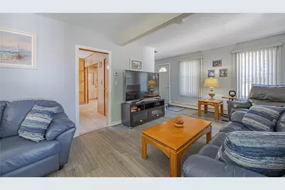 737 Putnam Pike, Smithfield, RI 02828 - Photo 16
