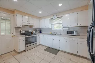 737 Putnam Pike, Smithfield, RI 02828 - Photo 14