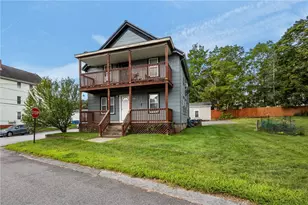 117 Chestnut St, Lincoln, RI 02838 - Photo 2