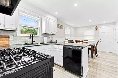 12 Parsons Avenue, East Providence, RI 02914 - Photo 4