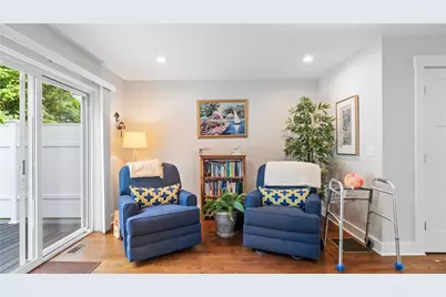 724 Centerville Road #8, Warwick, RI 02886 - Photo 8