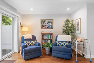 724 Centerville Rd, Warwick, RI 02886 - Photo 8
