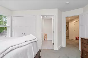 724 Centerville Rd, Warwick, RI 02886 - Photo 24