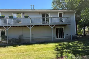 11 College Hill Rd, Warwick, RI 02886 - Photo 38