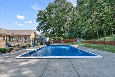 139 Ray Avenue, Woonsocket, RI 02895 - Photo 46