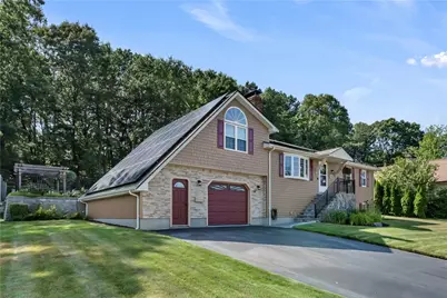 139 Ray Avenue, Woonsocket, RI 02895 - Photo 2