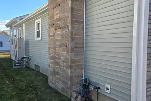 29 Dakota St, Providence, RI 02904 - Photo 10