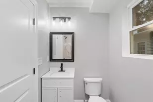 28 Potters Ave, Providence, RI 02905 - Photo 8