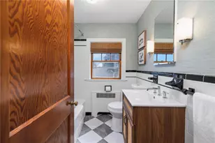 26 Gurney St, East Providence, RI 02914 - Photo 32