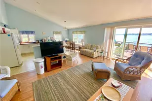 53 Shore Dr, Middletown, RI 02842 - Photo 2