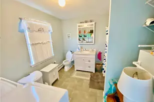 53 Shore Dr, Middletown, RI 02842 - Photo 8