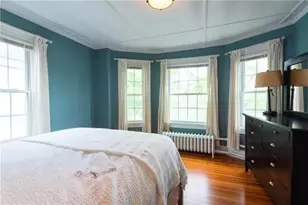 20 Carroll Ave, Newport, RI 02840 - Photo 10