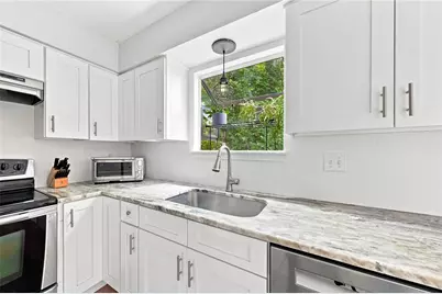 626 Smithfield Road #604, North Providence, RI 02904 - Photo 10