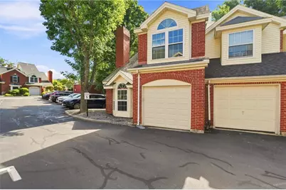 626 Smithfield Road #604, North Providence, RI 02904 - Photo 2