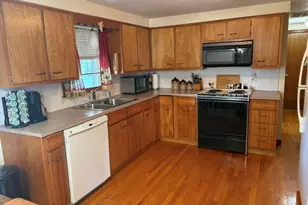 18 Barnold St, West Warwick, RI 02893 - Photo 12