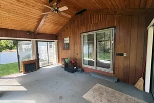 18 Barnold St, West Warwick, RI 02893 - Photo 16