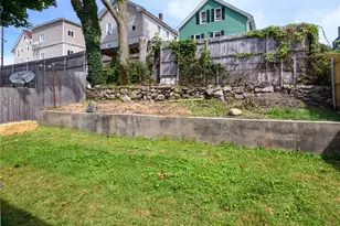 39 Gray St, Providence, RI 02909 - Photo 20