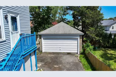 68 Wilcox Avenue, Pawtucket, RI 02860 - Photo 4