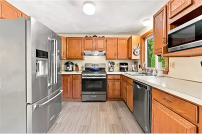 18 Lunn Street, East Providence, RI 02915 - Photo 2