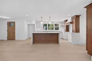 4 Helena Way, Johnston, RI 02919 - Photo 2