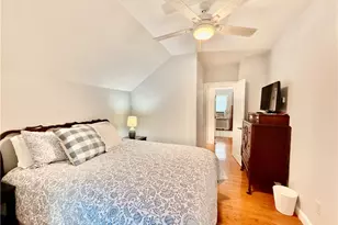 18 Carey St, Newport, RI 02840 - Photo 20