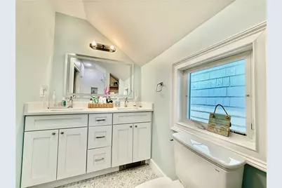 18 Carey Street, Newport, RI 02840 - Photo 16
