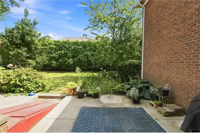 109 Wyndham Avenue #109, Providence, RI 02908 - Photo 34