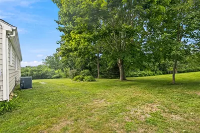 63 Bourbon Street, Portsmouth, RI 02871 - Photo 8