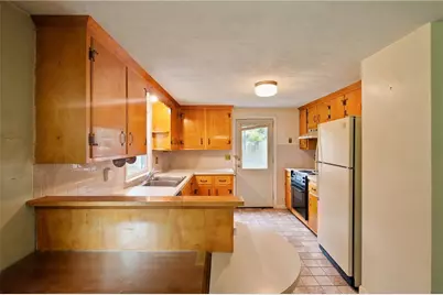 63 Bourbon Street, Portsmouth, RI 02871 - Photo 14