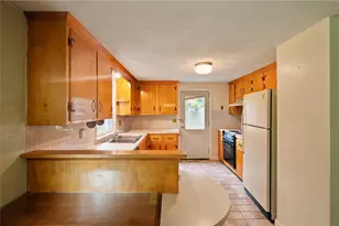 63 Bourbon St, Portsmouth, RI 02871 - Photo 14