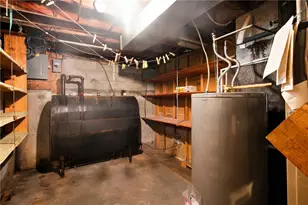 63 Bourbon St, Portsmouth, RI 02871 - Photo 30