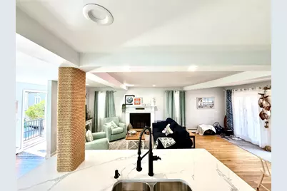 22 Dixon Street, Newport, RI 02840 - Photo 4