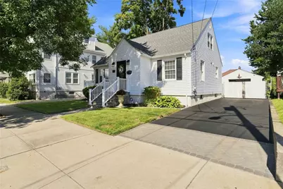 71 Petteys Avenue, Providence, RI 02909 - Photo 2
