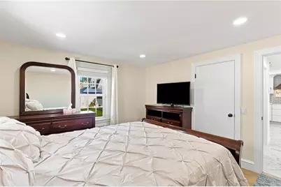 71 Petteys Avenue, Providence, RI 02909 - Photo 30