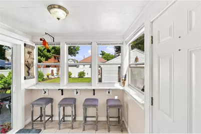 71 Petteys Avenue, Providence, RI 02909 - Photo 10