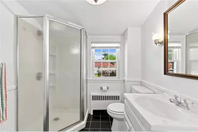 71 Petteys Avenue, Providence, RI 02909 - Photo 28