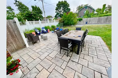 7 Watson Street, Newport, RI 02840 - Photo 10