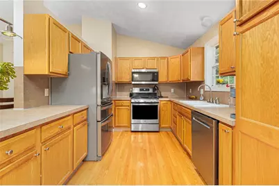 50 Abbott Run Valley Road #1929, Cumberland, RI 02864 - Photo 8