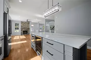 58 Jackson Ave, Johnston, RI 02919 - Photo 6