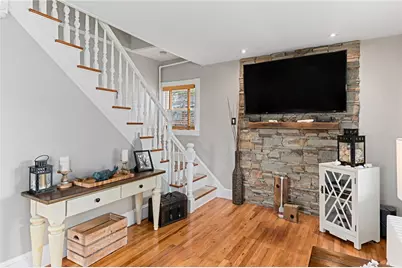 29 Burnett Road, Warwick, RI 02889 - Photo 8