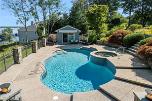 140 Aldrich Ave, Warwick, RI 02889 - Photo 6