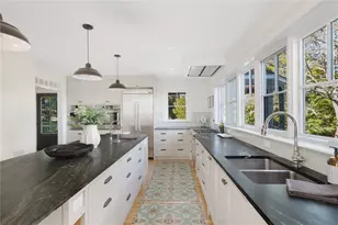 140 Aldrich Ave, Warwick, RI 02889 - Photo 18
