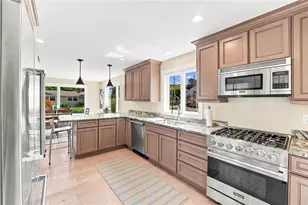 39 Treasure Rd, Narragansett, RI 02882 - Photo 14