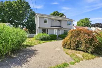 39 Treasure Road, Narragansett, RI 02882 - Photo 2