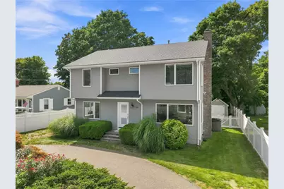 39 Treasure Road, Narragansett, RI 02882 - Photo 4